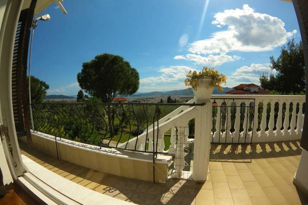 Triple H Villa Volos Exterior photo